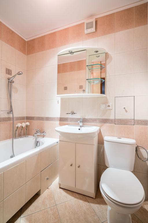 Rentplanet - Apartament Teatralna Wroclaw Dış mekan fotoğraf