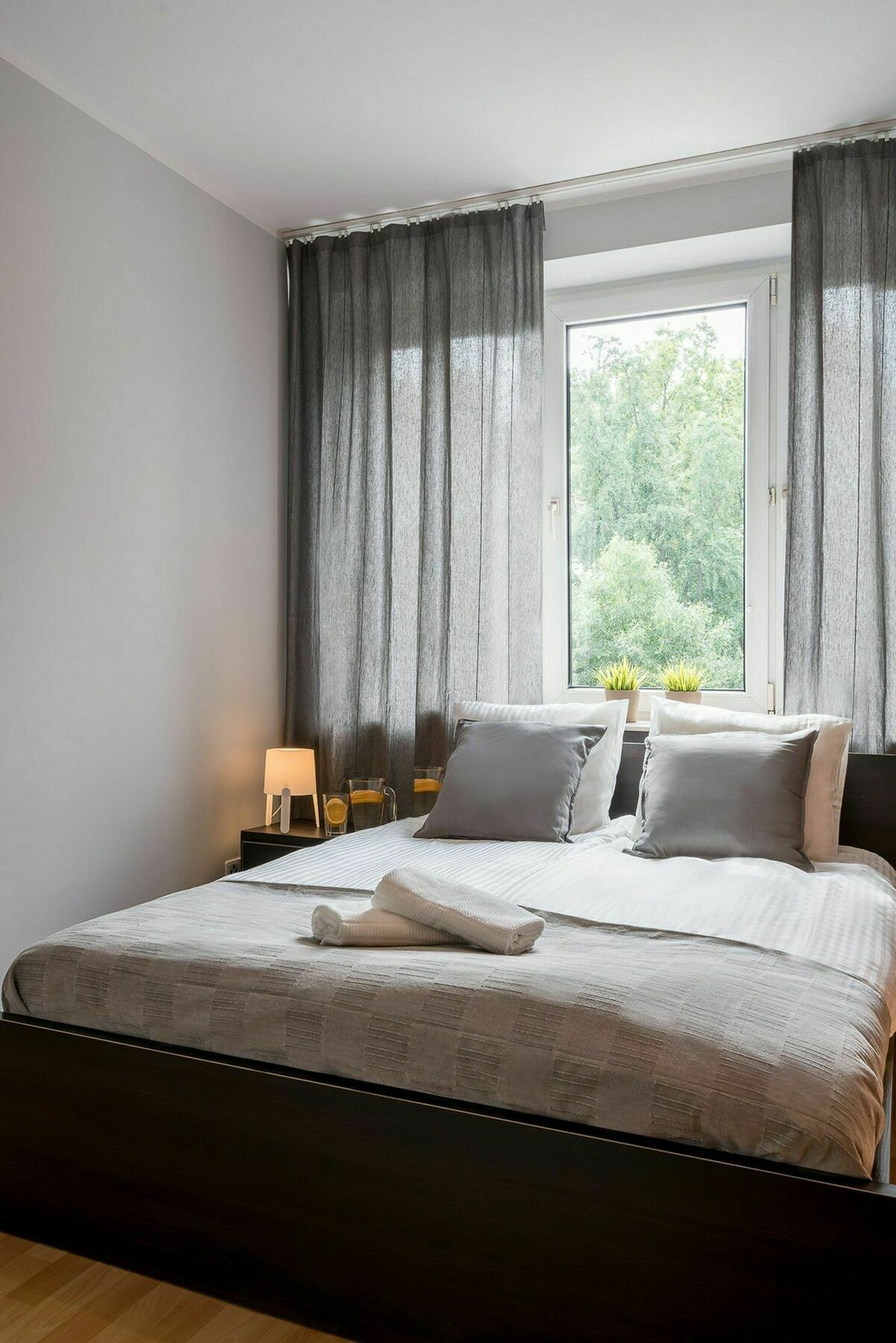 Rentplanet - Apartament Teatralna Wroclaw Dış mekan fotoğraf